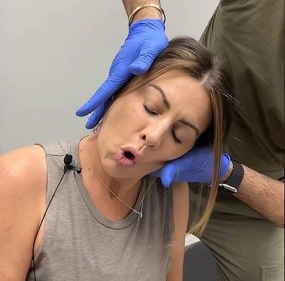 Chiropractor adjustment